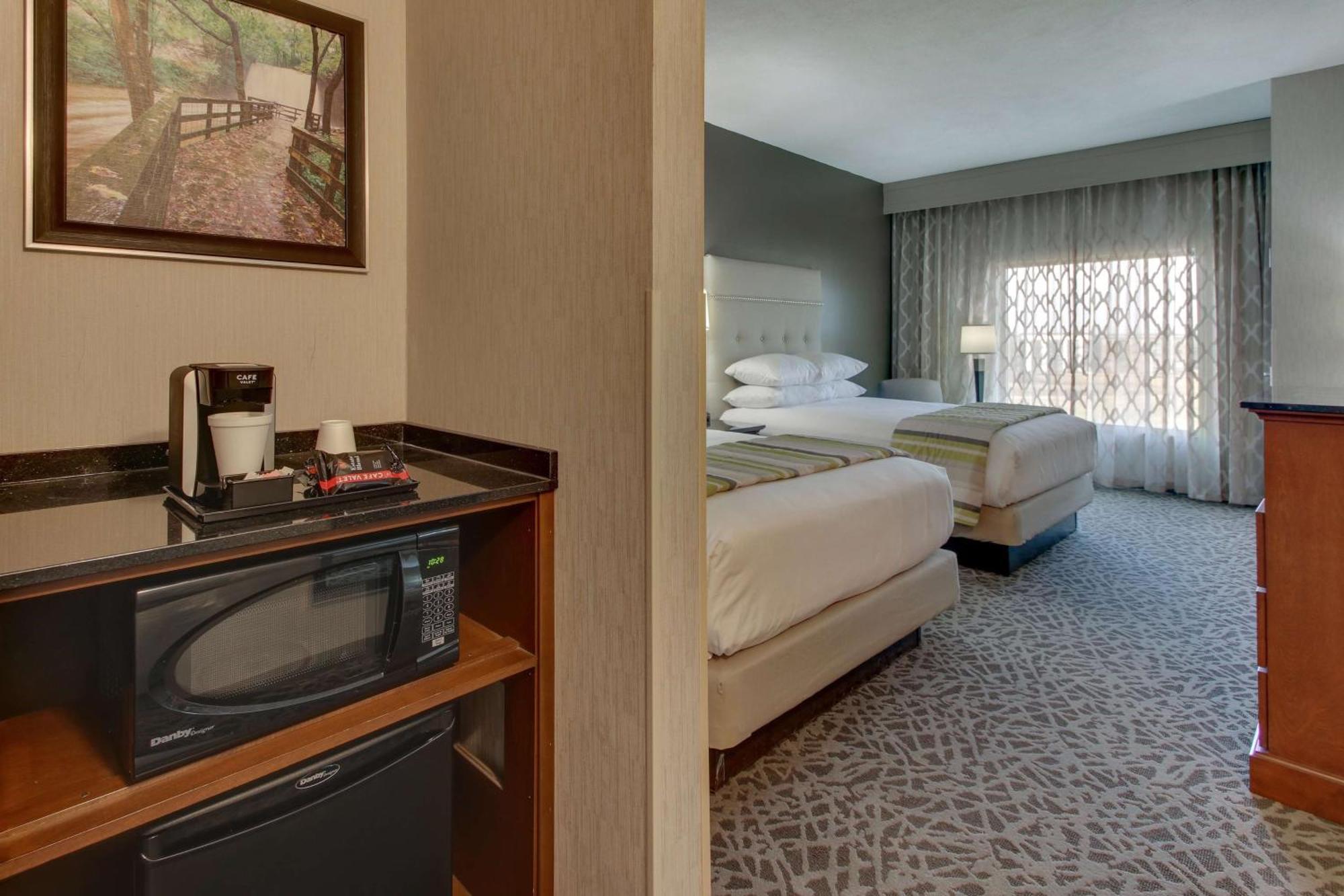 Drury Inn & Suites Cleveland بيتشوُود المظهر الخارجي الصورة