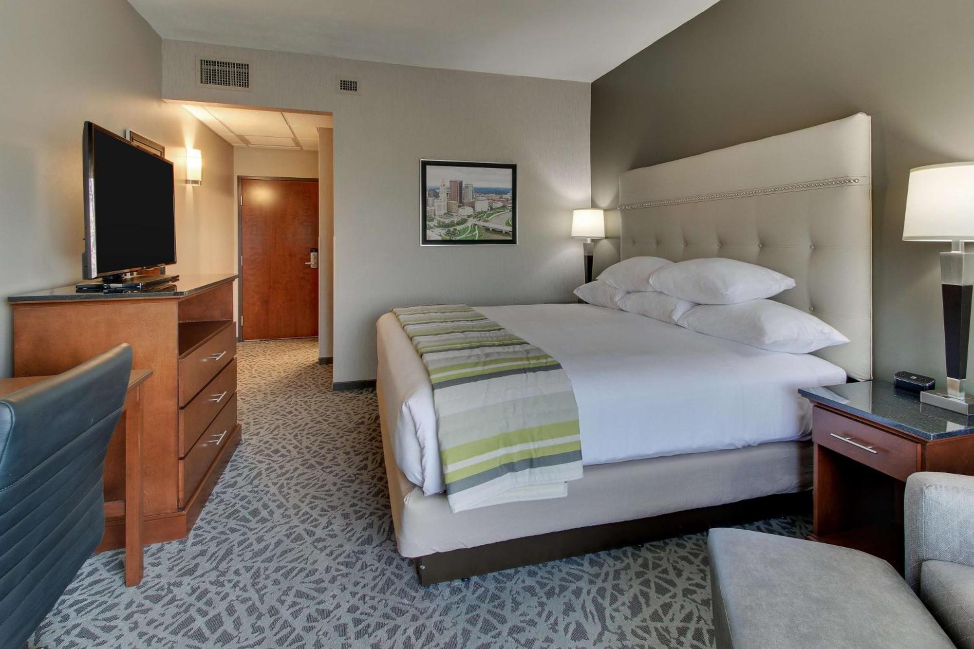 Drury Inn & Suites Cleveland بيتشوُود المظهر الخارجي الصورة