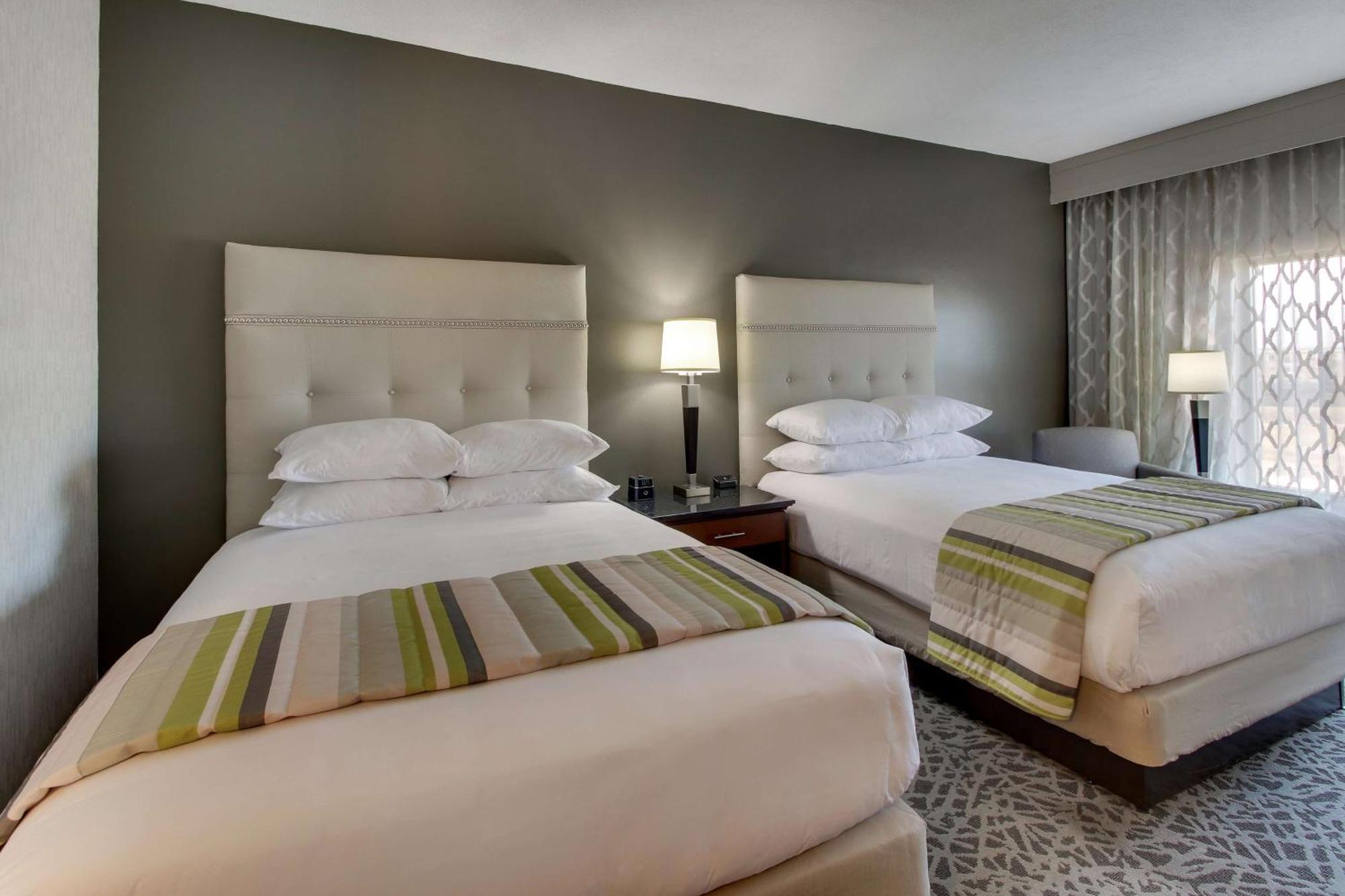 Drury Inn & Suites Cleveland بيتشوُود المظهر الخارجي الصورة