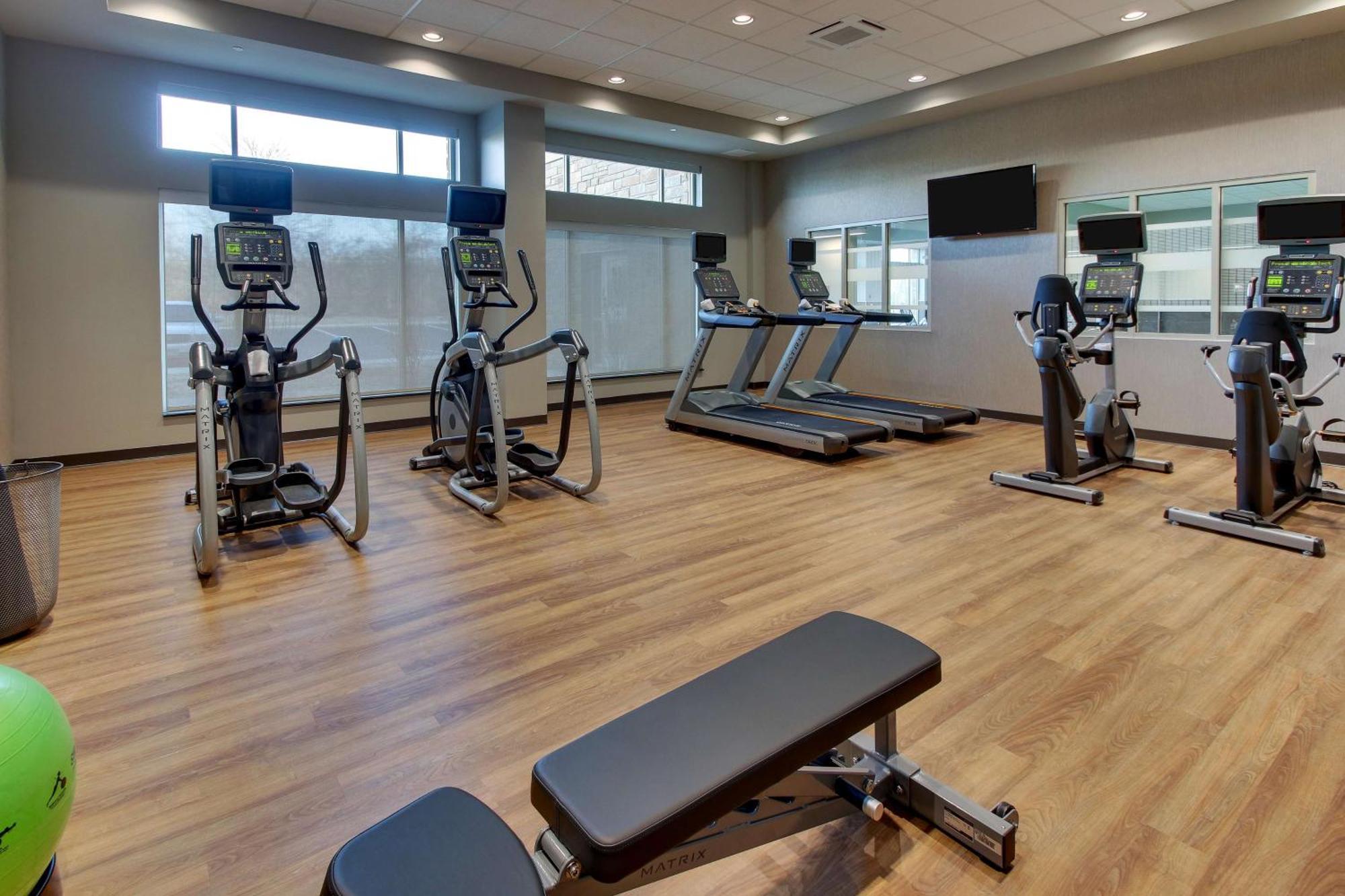 Drury Inn & Suites Cleveland بيتشوُود المظهر الخارجي الصورة