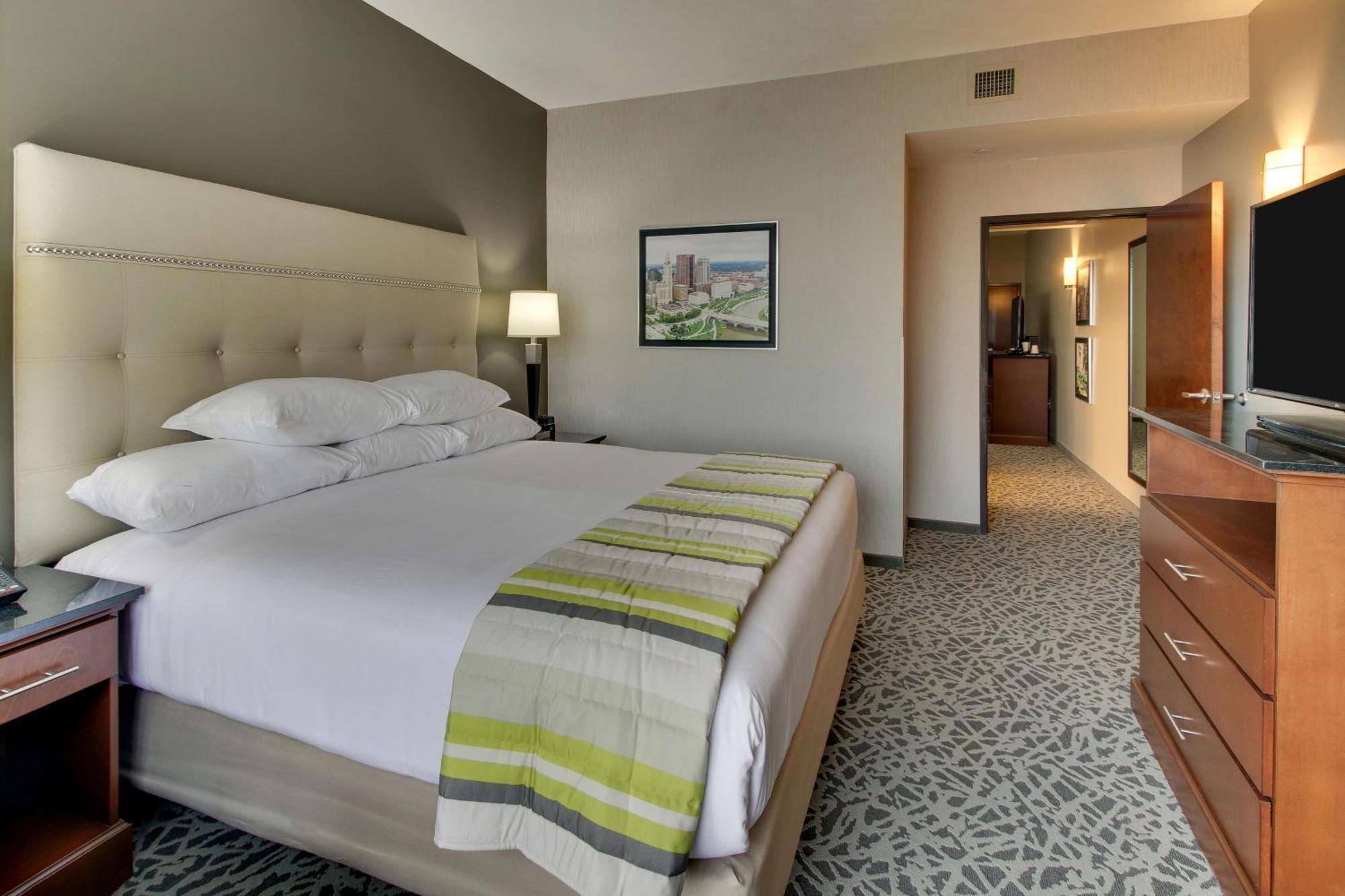 Drury Inn & Suites Cleveland بيتشوُود المظهر الخارجي الصورة